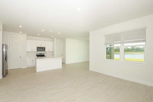 6312 NW Cloverdale Avenue, Port St Lucie, FL 34987