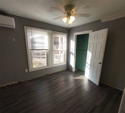 2425 Juanita Drive, Denison, TX 75020