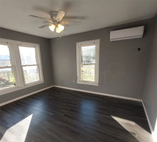 2425 Juanita Drive, Denison, TX 75020