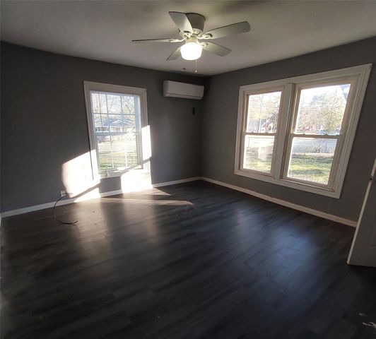 2425 Juanita Drive, Denison, TX 75020