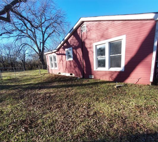 2425 Juanita Drive, Denison, TX 75020