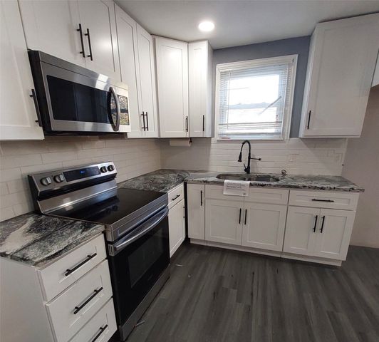 2425 Juanita Drive, Denison, TX 75020