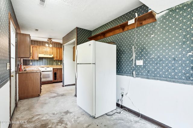 5100 Masonboro Loop Road, Wilmington, NC 28409
