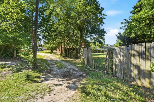 5100 Masonboro Loop Road, Wilmington, NC 28409