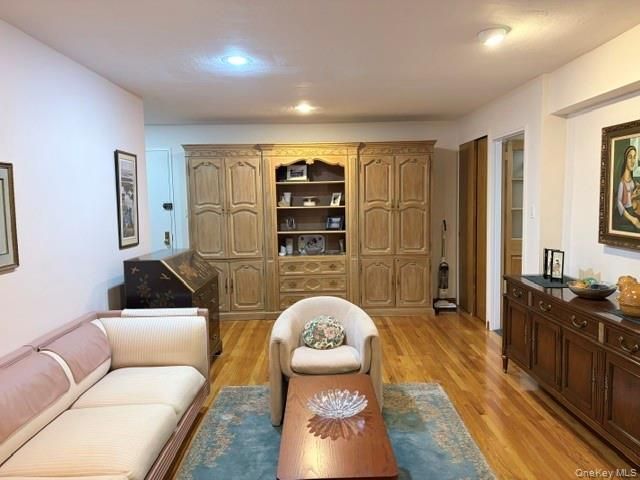 8429 153rd Avenue 3M, Howard Beach, NY 11414