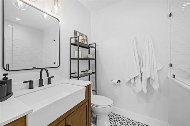 15 15th Street 19, Hermosa Beach, CA 90254