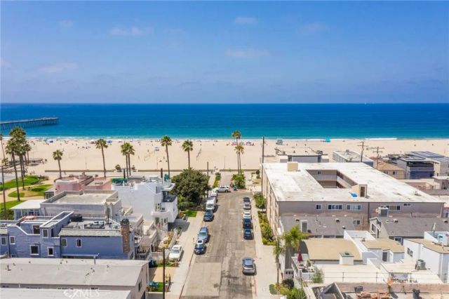 15 15th Street 19, Hermosa Beach, CA 90254
