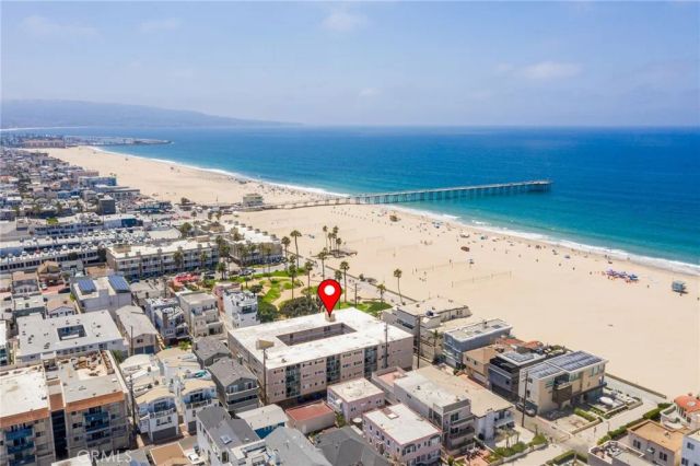 15 15th Street 19, Hermosa Beach, CA 90254