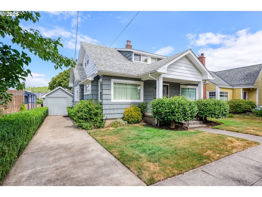 1607 N SKIDMORE St, Portland, OR 97217