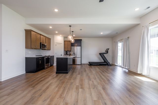 2620 LENTZ DR, Columbia, MO 65202