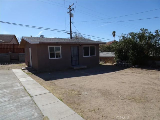 510 W Fredricks, Barstow, CA 92311