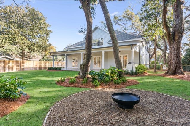 122 Red Bird Lane, St Simons Island, GA 31522