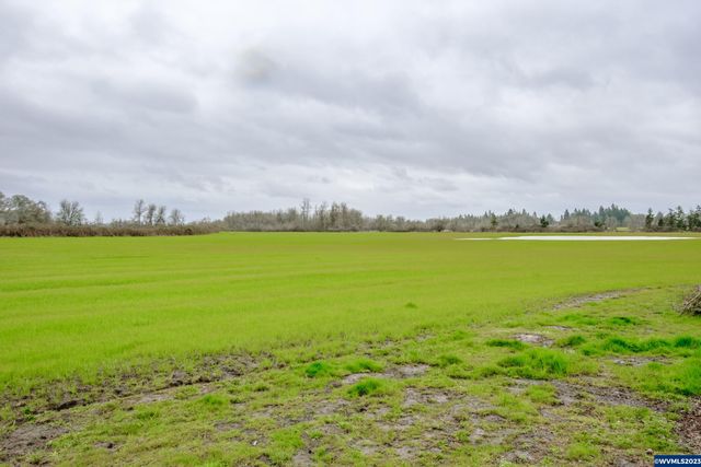 9650 Hoffman Rd, Independence, OR 97351