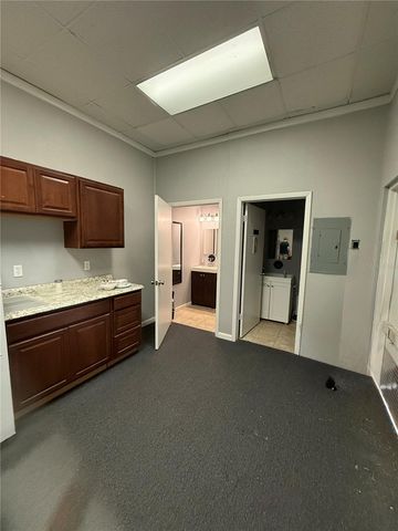 1014 W DR MARTIN LUTHER KING JR BOULEVARD, Seffner, FL 33584