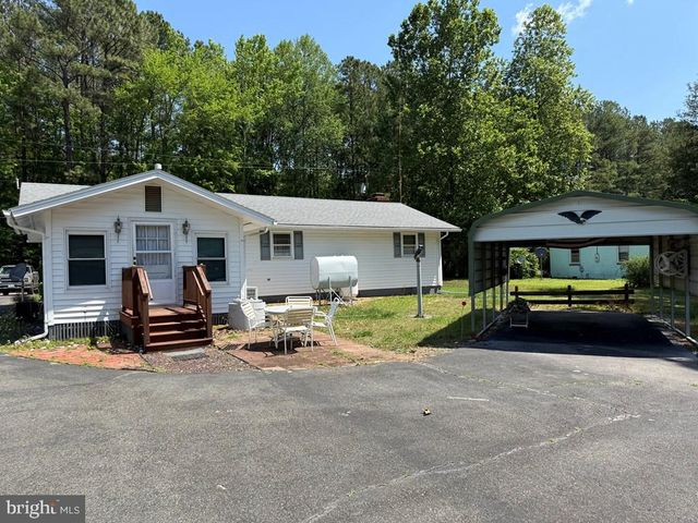 664 SANDY POINT RD, Heathsville, VA 22473