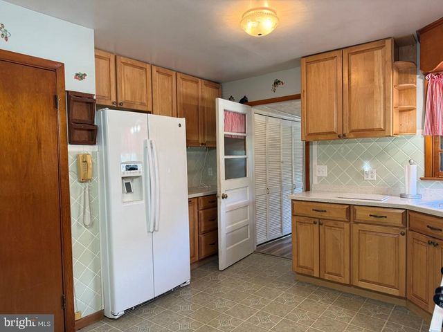 664 SANDY POINT RD, Heathsville, VA 22473