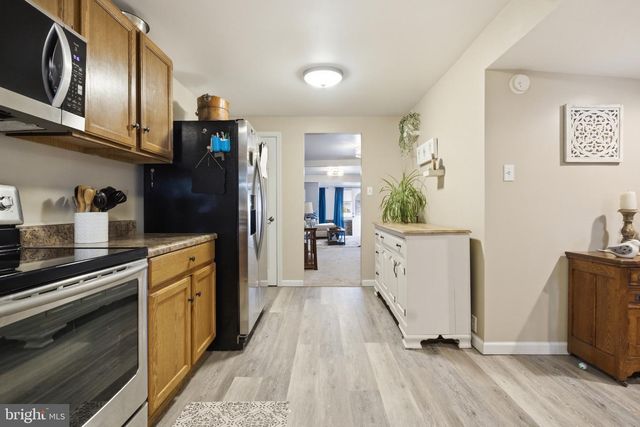 23 SEYFERT DR, Birdsboro, PA 19508