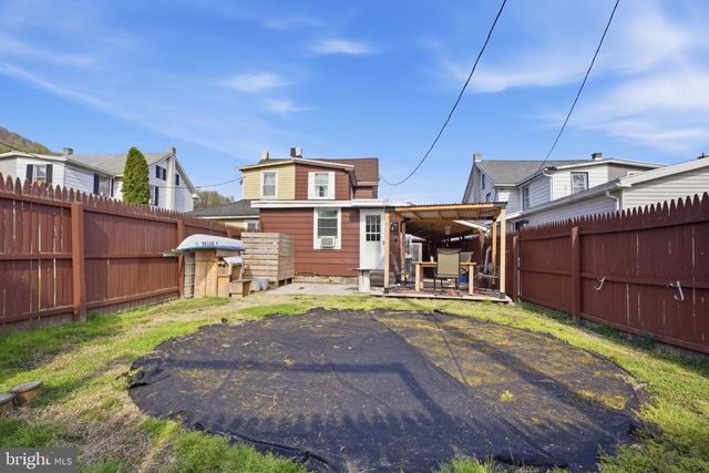 23 SEYFERT DR, Birdsboro, PA 19508