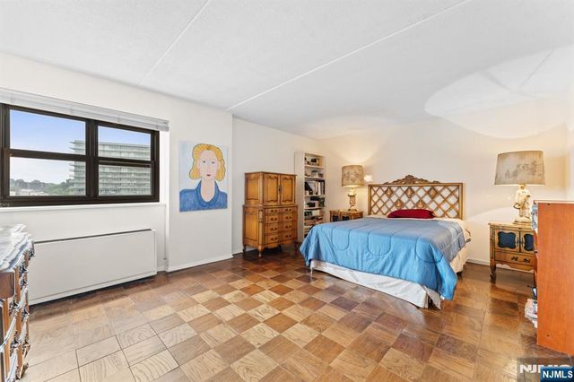 250 Gorge 14J, Cliffside Park, NJ 07010