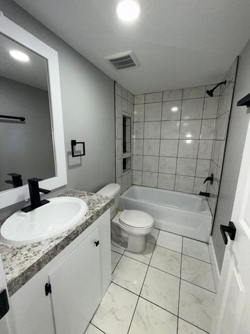 1176 Greenhill CT, Goodview, VA 24095