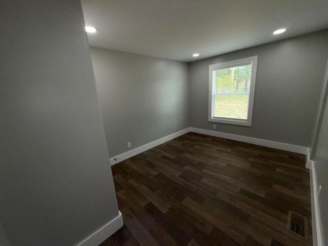 1176 Greenhill CT, Goodview, VA 24095