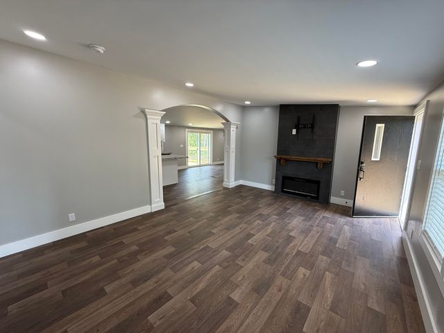 1176 Greenhill CT, Goodview, VA 24095