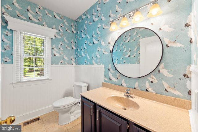 8 GOLFVIEW DR, Warminster, PA 18974