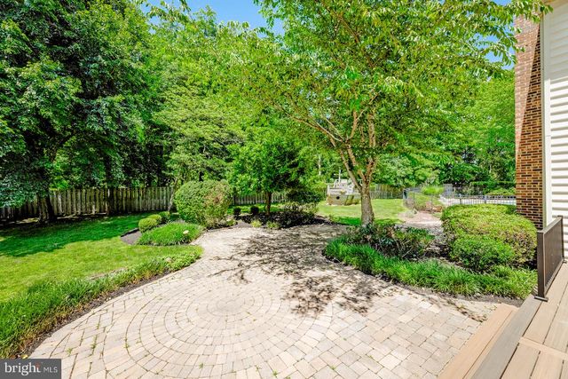 8 GOLFVIEW DR, Warminster, PA 18974
