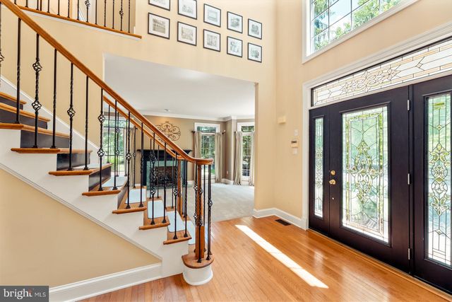 8 GOLFVIEW DR, Warminster, PA 18974