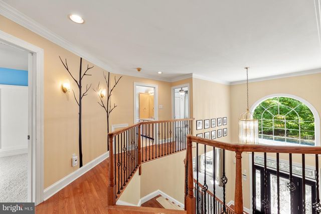 8 GOLFVIEW DR, Warminster, PA 18974