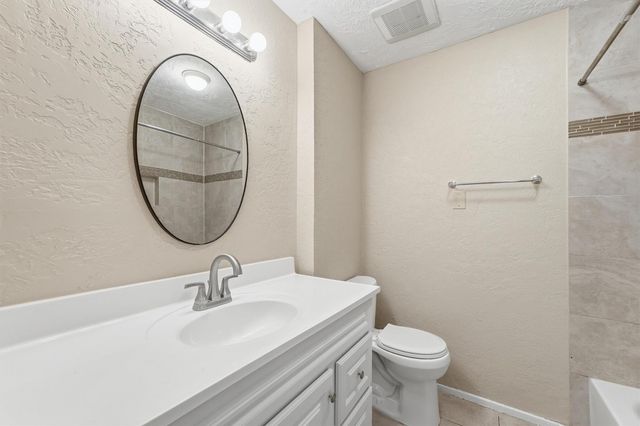 7226 Thicket Trail Drive, Humble, TX 77346