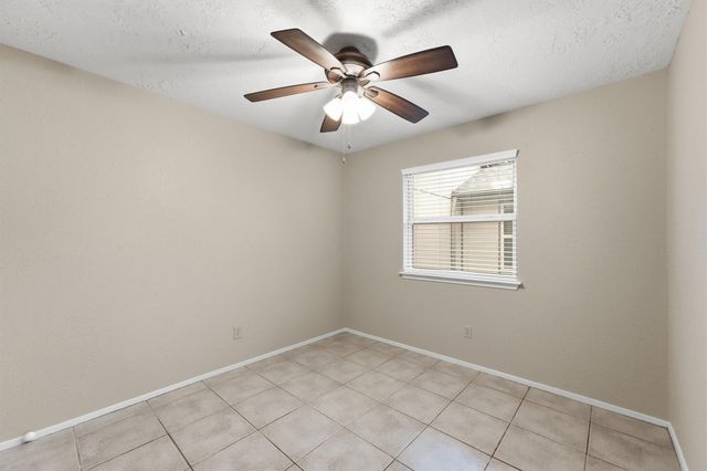 7226 Thicket Trail Drive, Humble, TX 77346