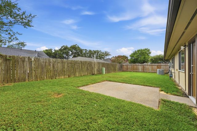 7226 Thicket Trail Drive, Humble, TX 77346