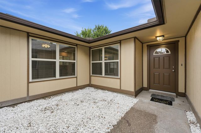 7226 Thicket Trail Drive, Humble, TX 77346