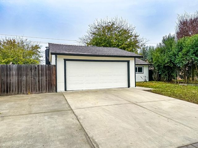 5276 Aspen Way, Olivehurst, CA 95961