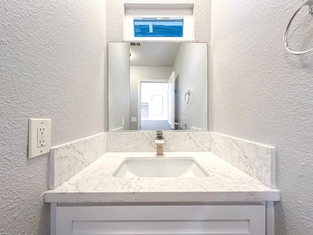 5276 Aspen Way, Olivehurst, CA 95961