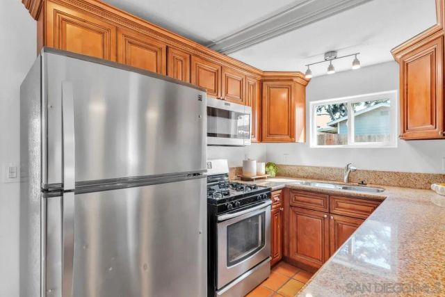 979 Connecticut, Imperial Beach, CA 91932