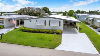 140 NE Pinelake Village Boulevard, Jensen Beach, FL 34957