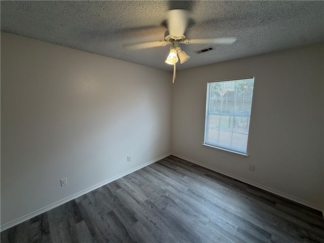 1272 Tradition Avenue, Fayetteville, AR 72704
