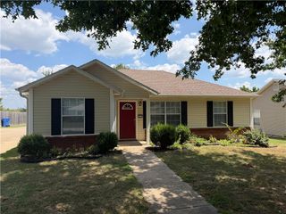 1272 Tradition Avenue, Fayetteville, AR 72704