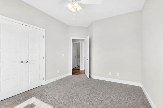 472 Herman Dr, Clarksville, TN 37042