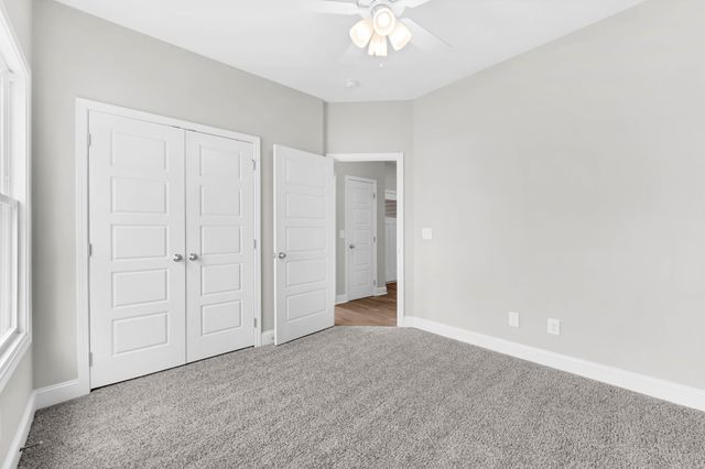 472 Herman Dr, Clarksville, TN 37042