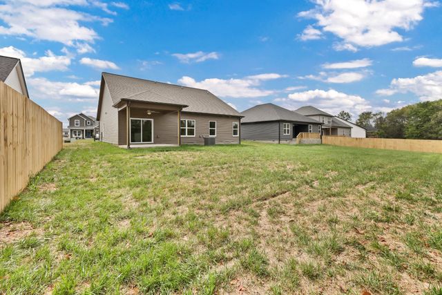 472 Herman Dr, Clarksville, TN 37042