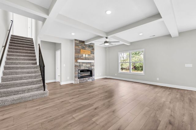 472 Herman Dr, Clarksville, TN 37042