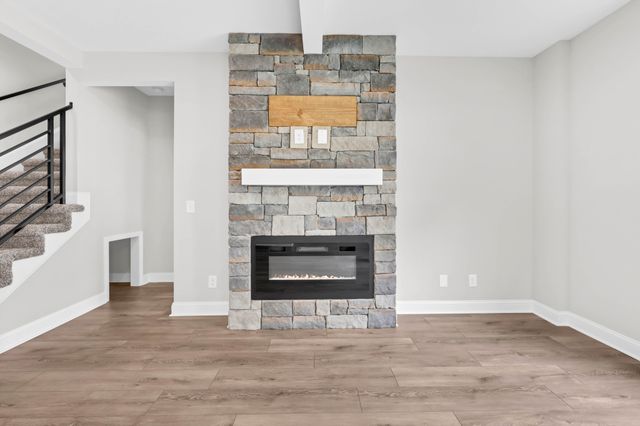 472 Herman Dr, Clarksville, TN 37042