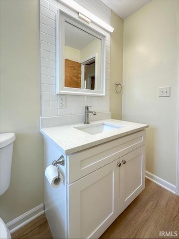 1213 MAPLEWOOD Drive, Kokomo, IN 46902