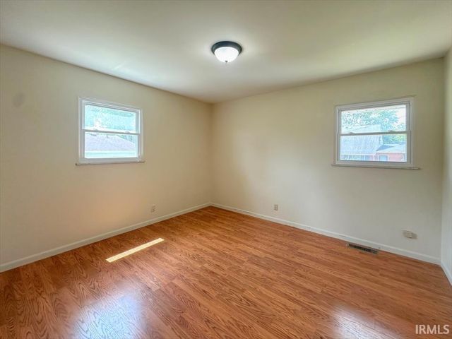 1213 MAPLEWOOD Drive, Kokomo, IN 46902