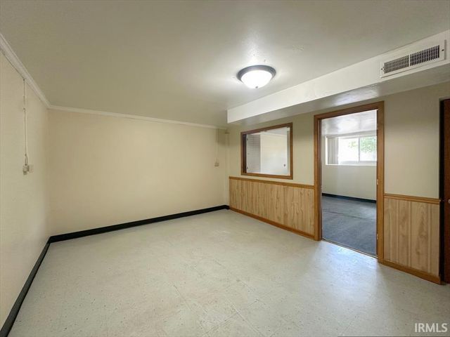 1213 MAPLEWOOD Drive, Kokomo, IN 46902