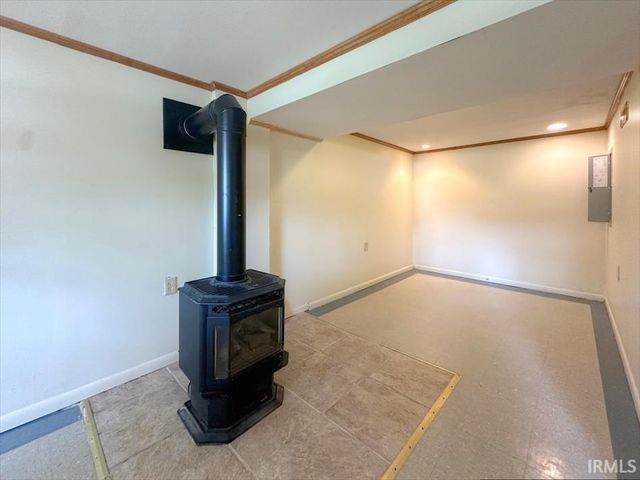 1213 MAPLEWOOD Drive, Kokomo, IN 46902