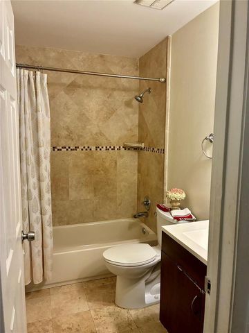 2058 Champions Way 2058, North Lauderdale, FL 33068